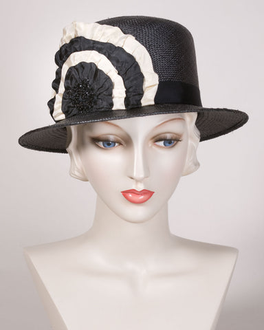 0558SHPA Shepherdess, Panama straw, black with cream