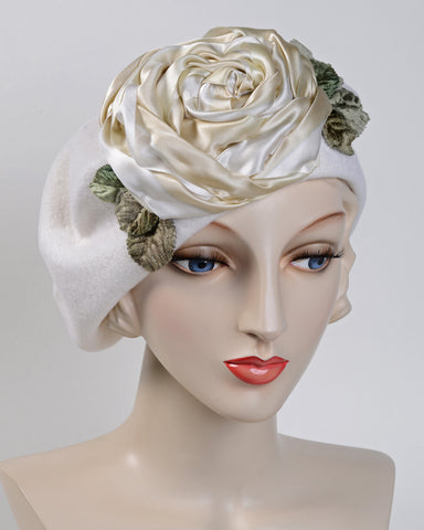 0871BEF Beret, wool felt, winter white with ivory